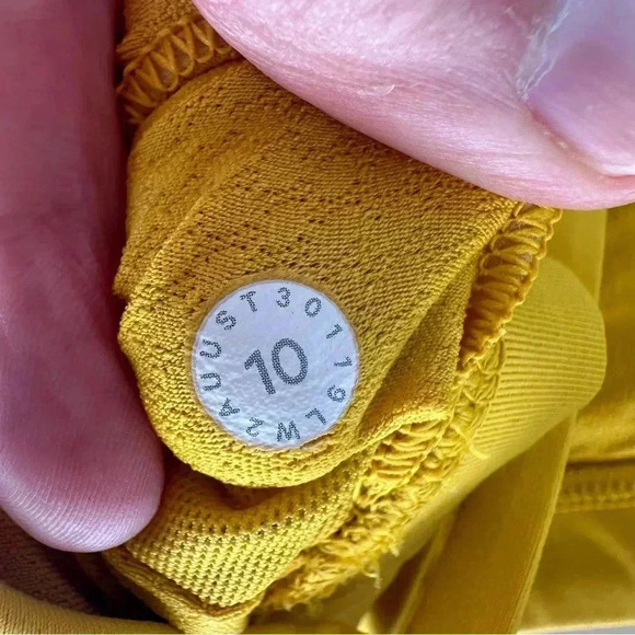 Lululemon Free to Be Serene bra in honey lemon - Picture 8 of 10